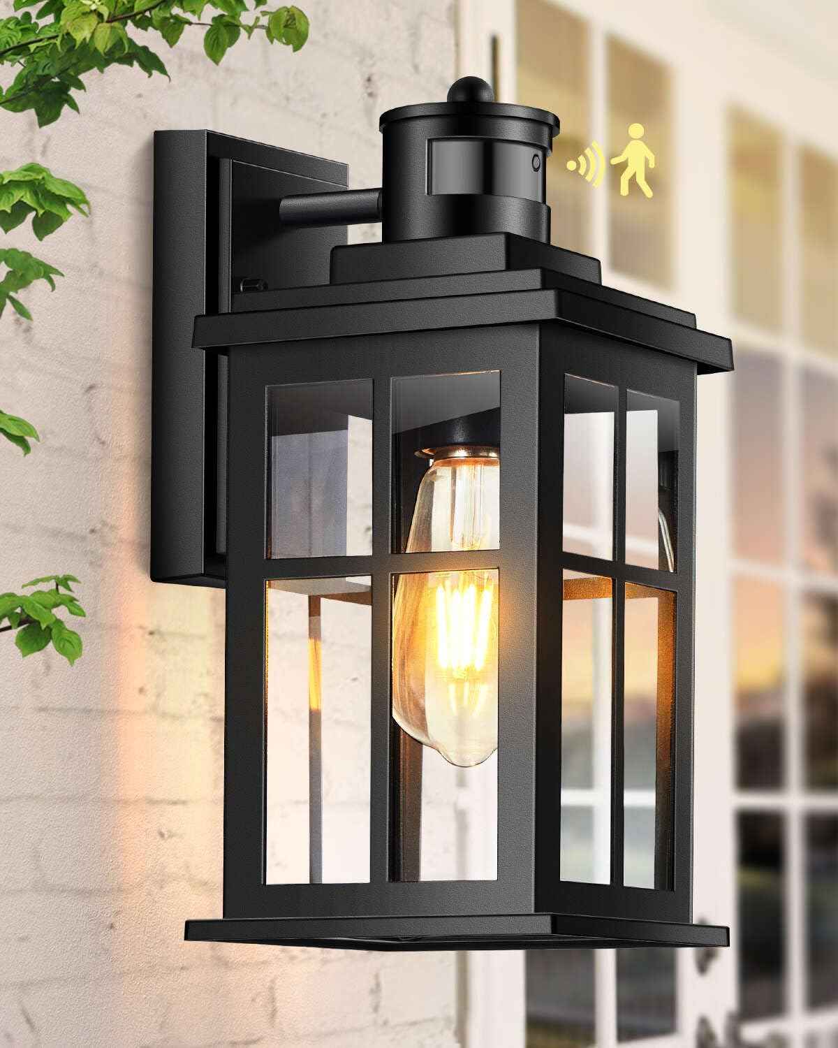 Motion Sensor Outdoor Light, Black Porch Light Dusk to Dawn, Waterproof Outdoor Motion Sensor Light, Anti-Rust Outside Lights for House, Garage, Doorway, Porch, 100% Aluminum