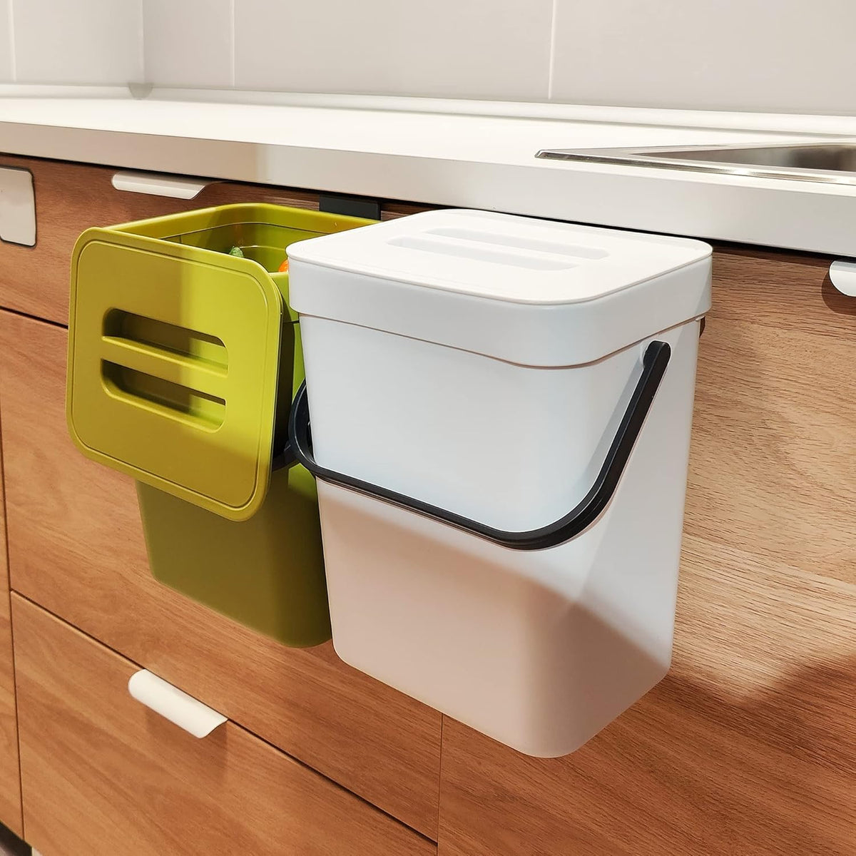 stonespace Hanging Small Trash Can with Lid Under Sink for Kitchen,1.3 Gallon/ 5L Mountable Compost Pail,Kitchen Compost Bin for Countertop, White