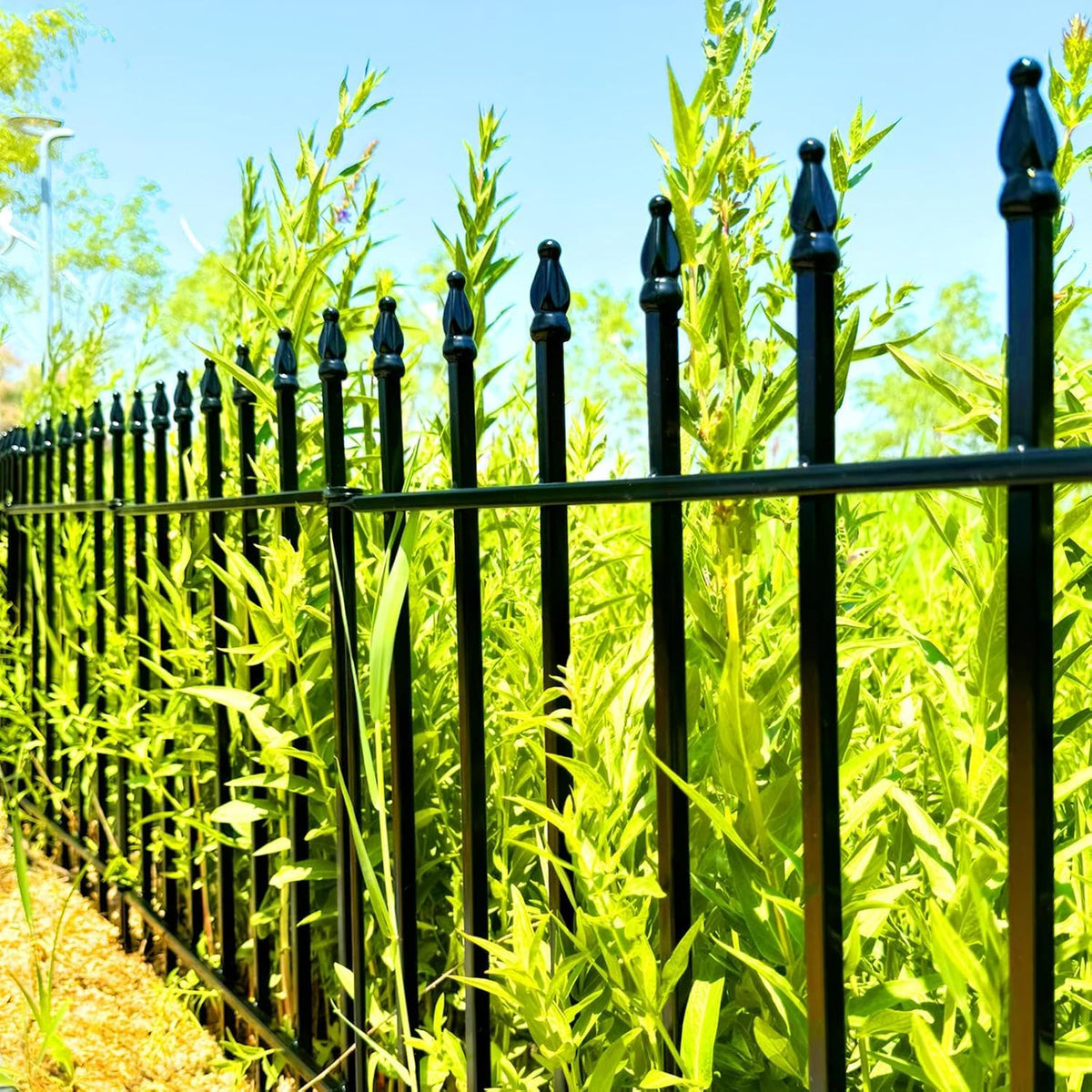Decorative Metal Garden Border Fence – 20 ft, 10 Panels