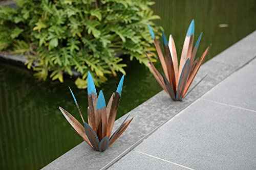 Hand-Painted Metal Agave Sculptures – Set of 3