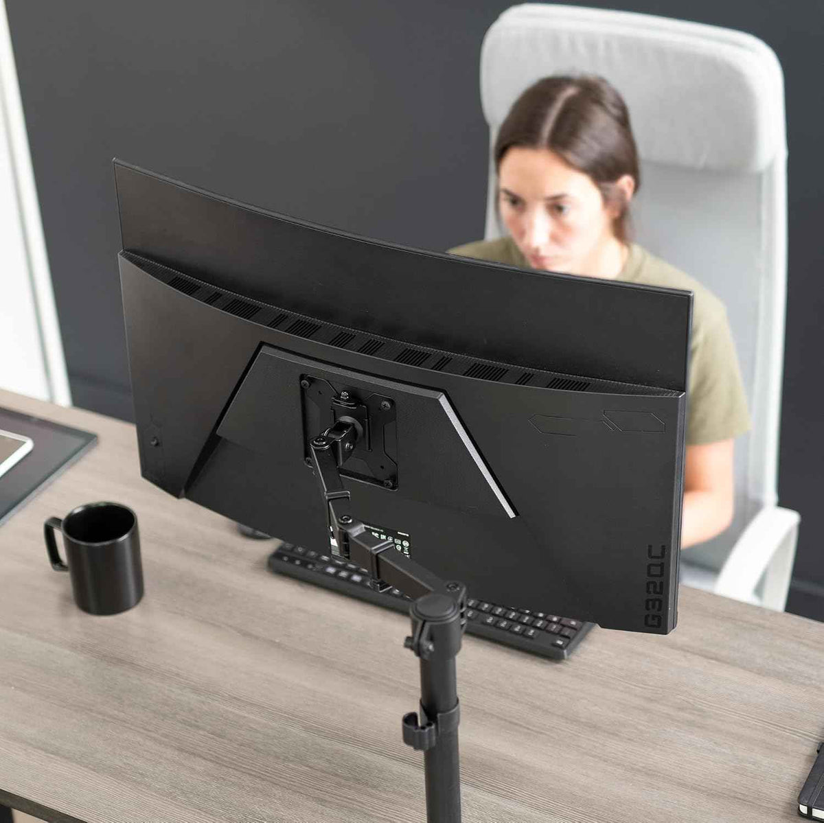 VIVO Single 13 to 38 inch Ultrawide Monitor Arm Desk Mount, Regular Screens up to 32 inches, 22 lbs capacity, Fully Adjustable Stand with C-Clamp and Grommet Base, Black, STAND-V001