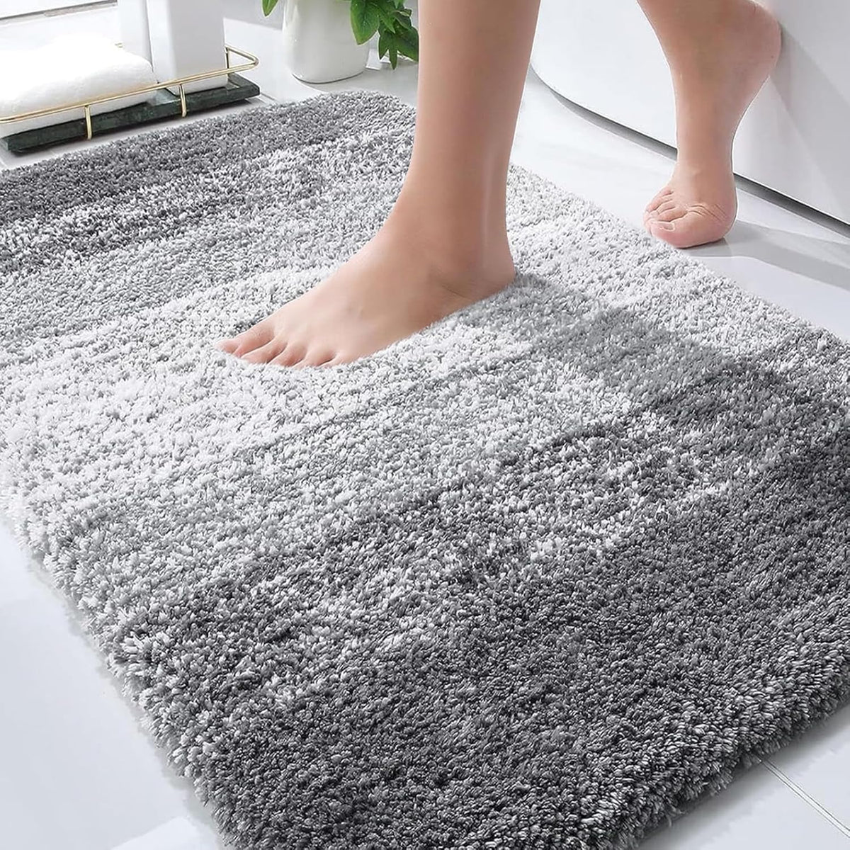 Quick-Dry Microfiber Bath Mat – 30 × 20 Inch Non-Slip Rug