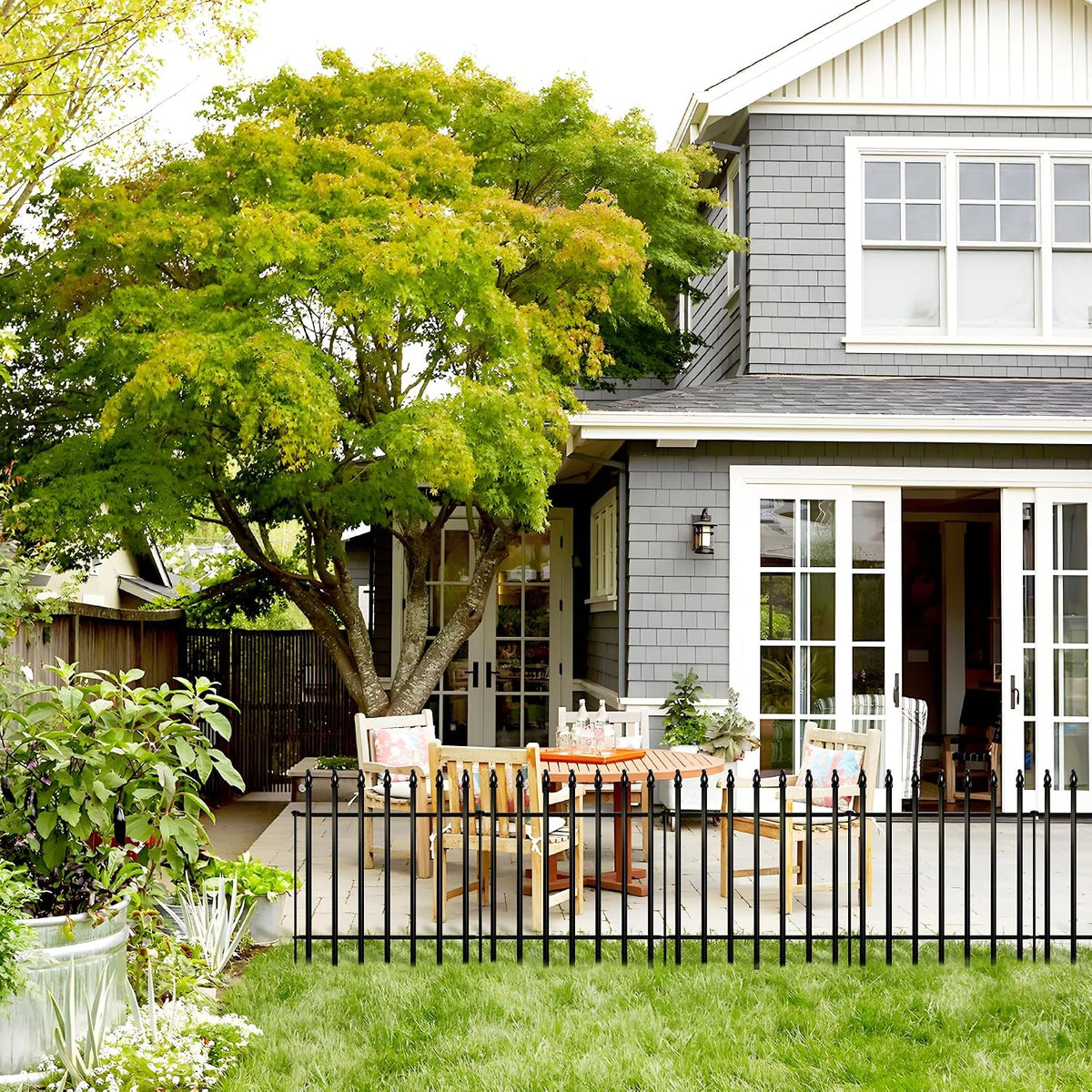 Decorative Metal Garden Border Fence – 20 ft, 10 Panels